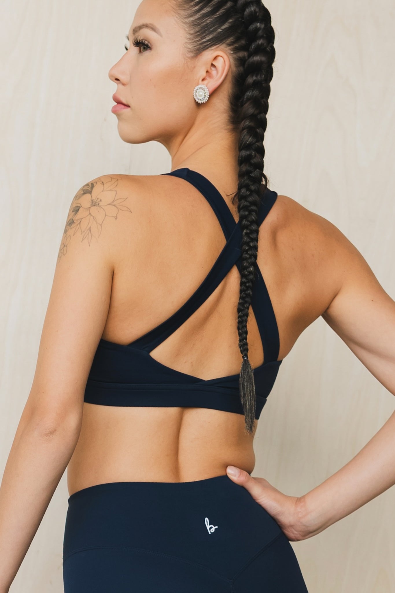 Soutien-gorge de combat ou de fuite