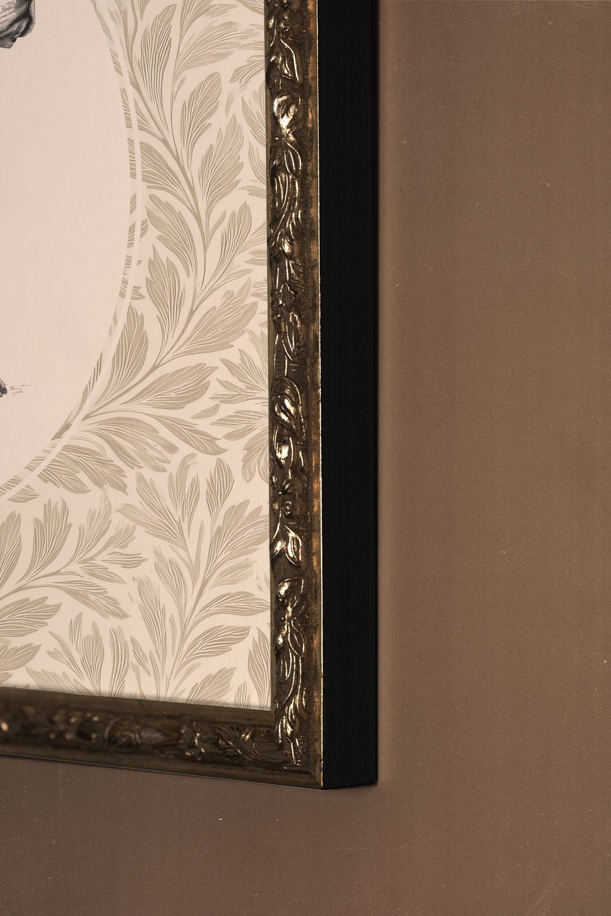 VINTAGE FRAME SILVER