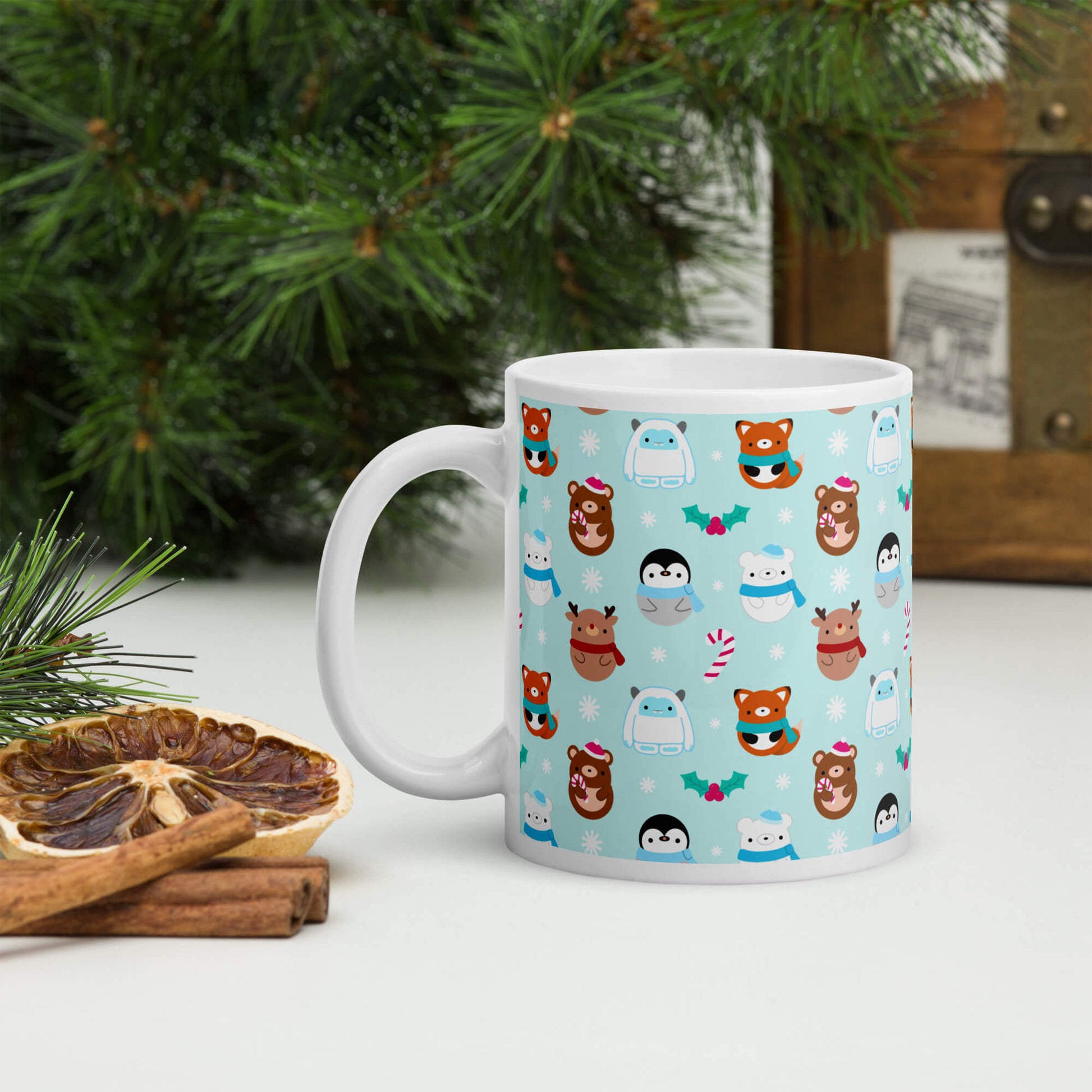 Mug de Noël bleu avec renards, ours, rennes, pingouins et yétis