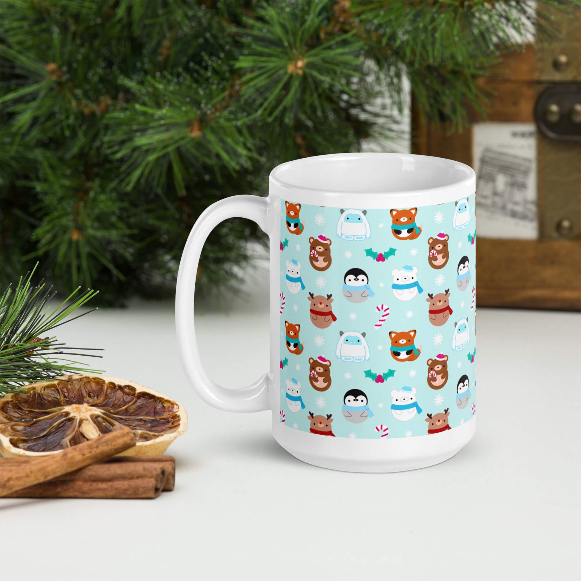 Mug de Noël bleu avec renards, ours, rennes, pingouins et yétis