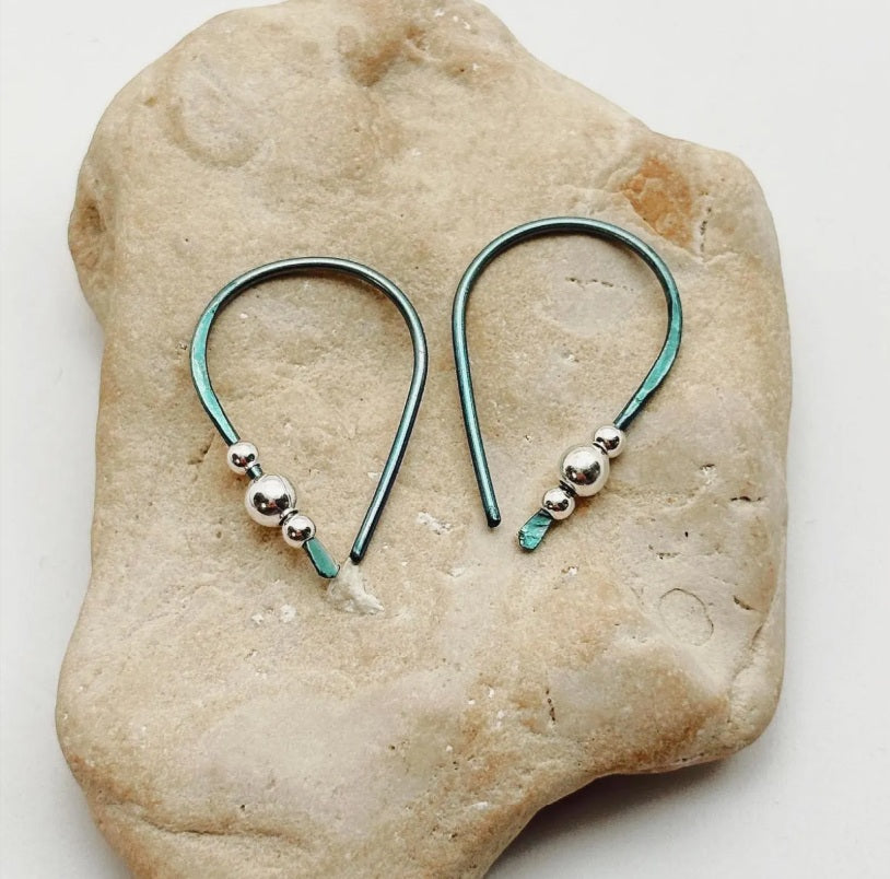 Niobium hoop earrings. Small 3/4" hoops. Silver accent beads. Hypoallergenic