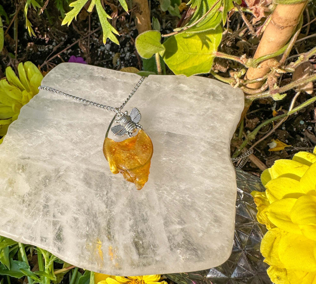 Dripping Honey Teardrop Pendant with Silver Bee Charm –Nature-Inspired