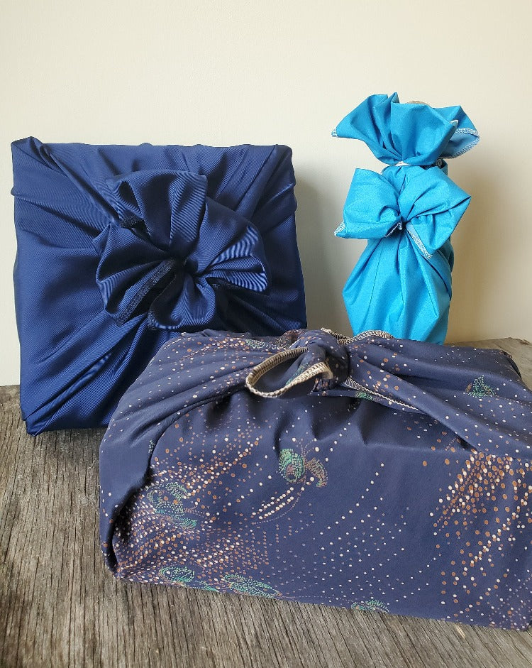 Emballage cadeau Furoshiki bleu