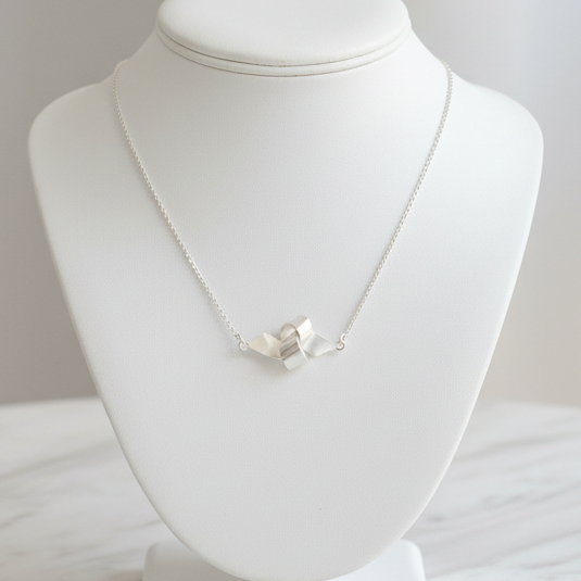 Knotty Necklace