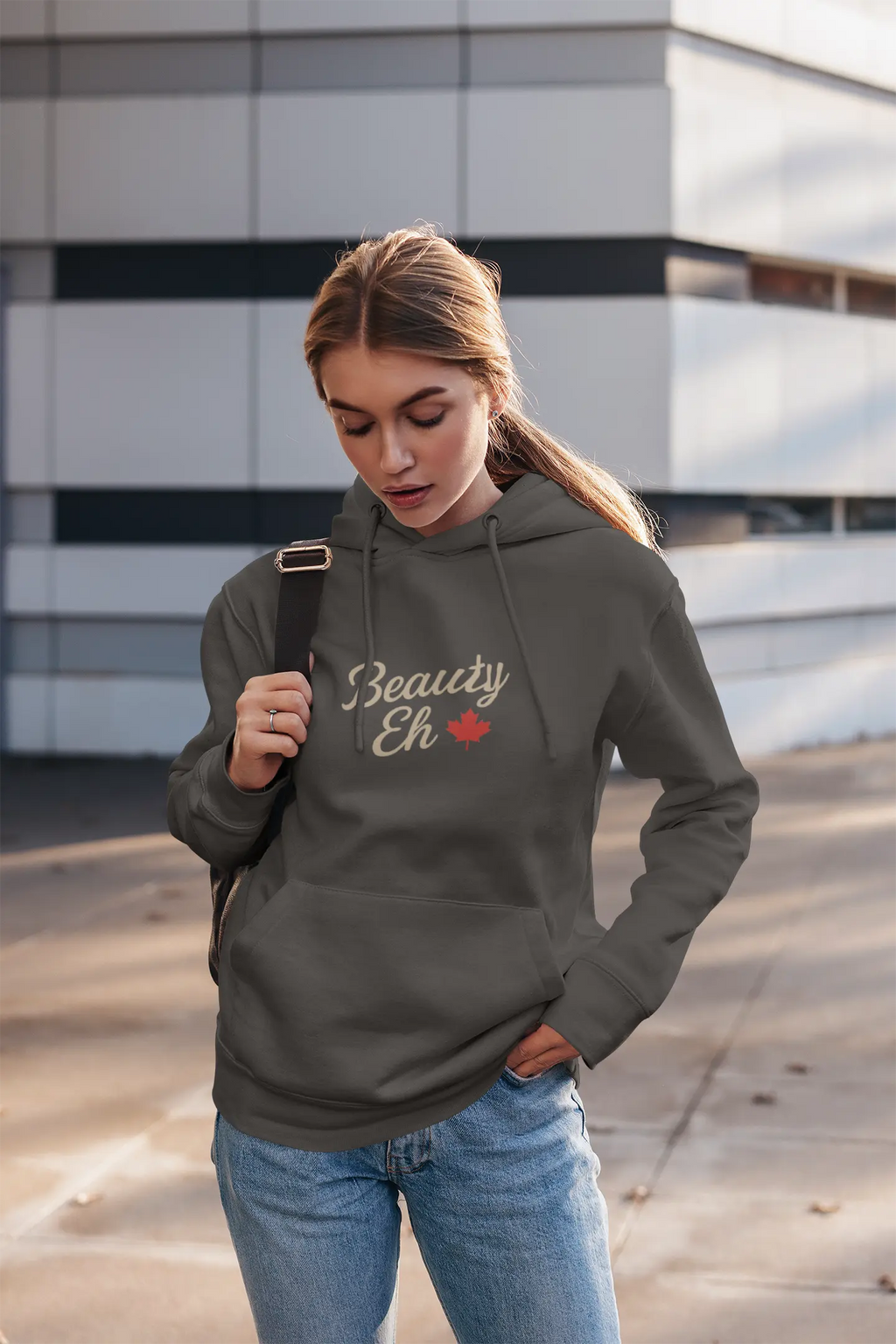 Sweat à capuche Beauty Eh Canadian - Pull-over Maple Leaf Pride - Vêtements pour femmes pour la fête du Canada - Sweat à capuche doublé en polaire confortable