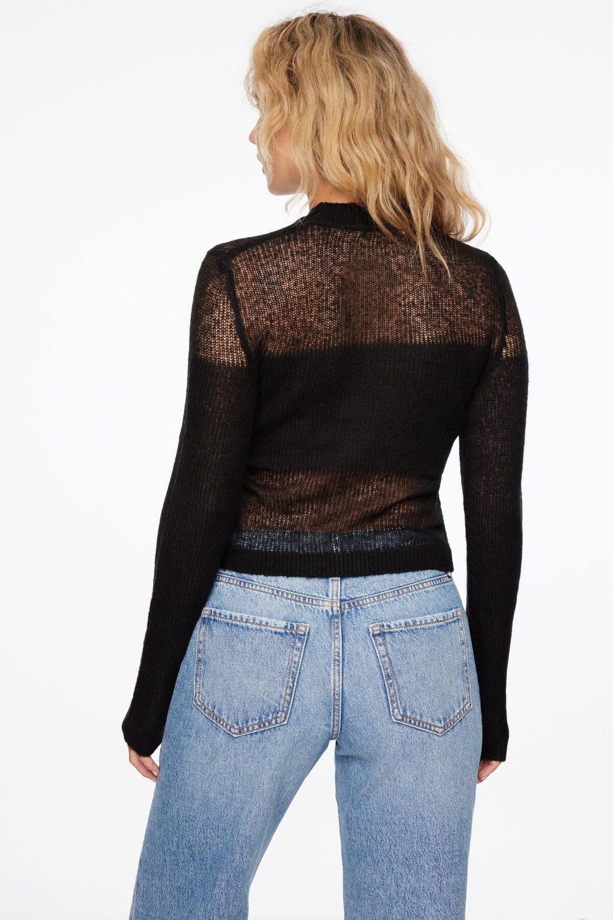 Pull à rayures transparentes