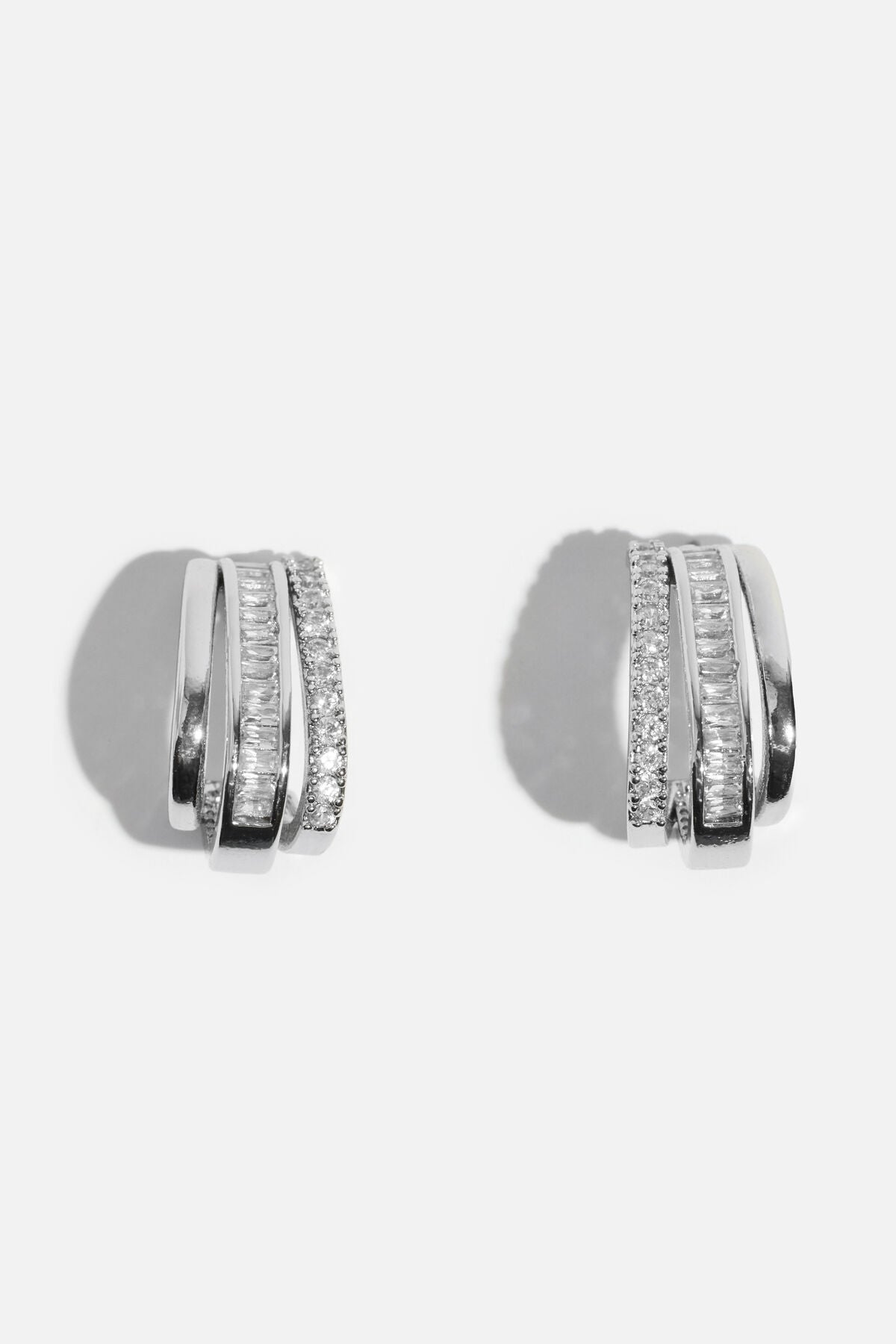 Boucles d'oreilles Huggie Micro Pavé Line