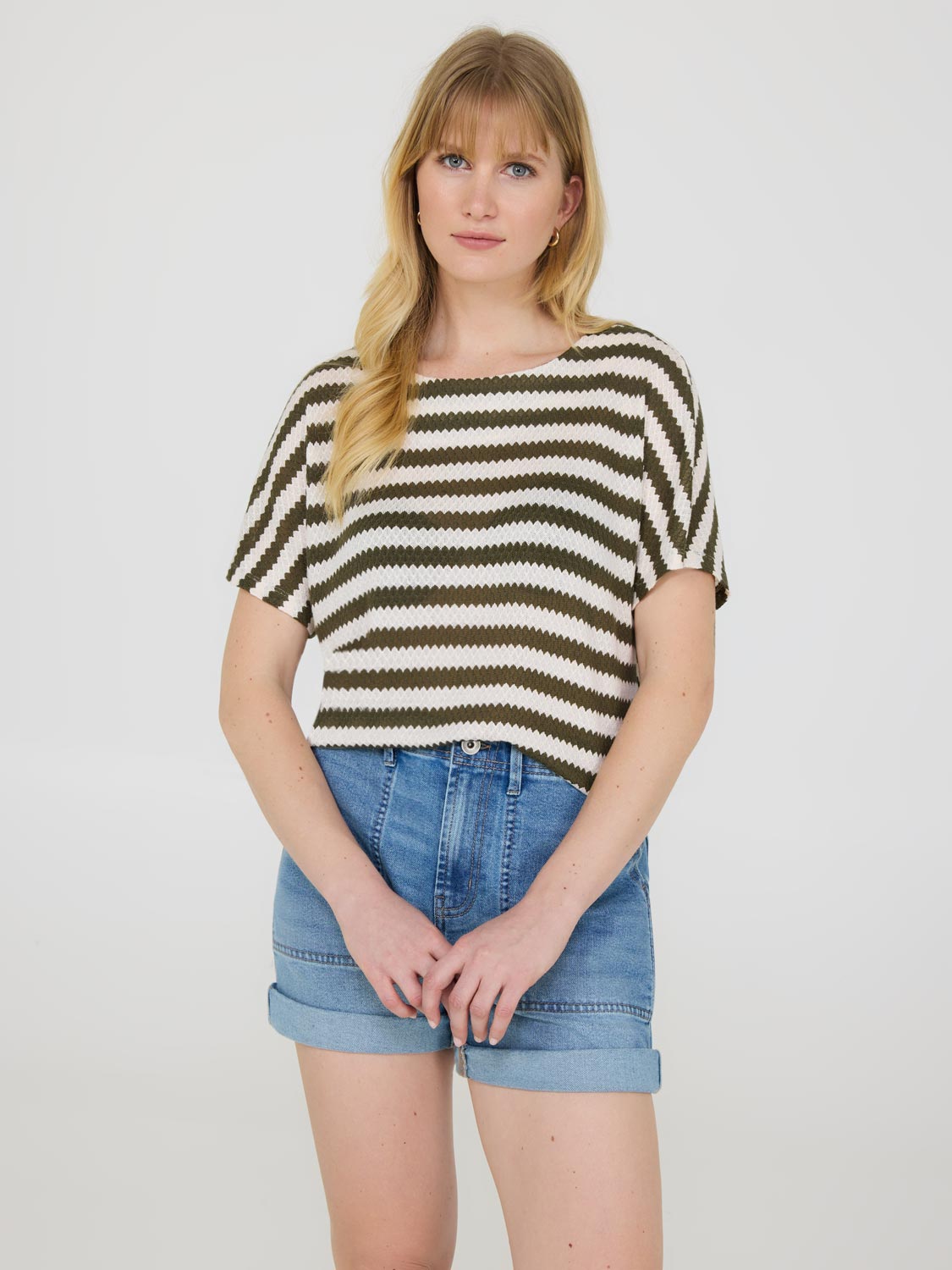 Pull rayé à manches courtes dolman