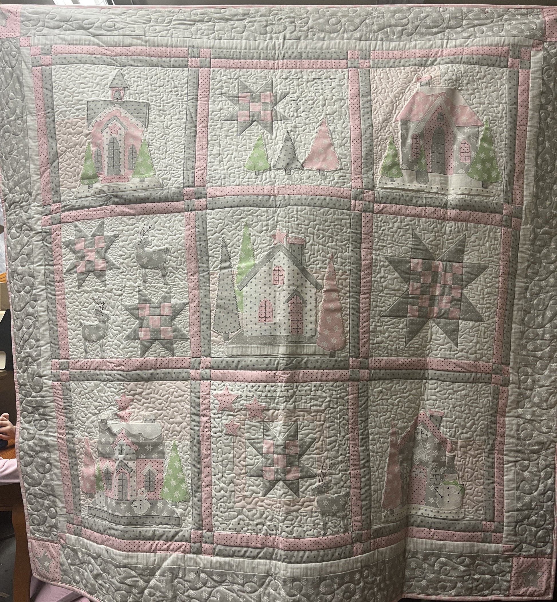 Store Sample- Lap Quilt- Winter Applique