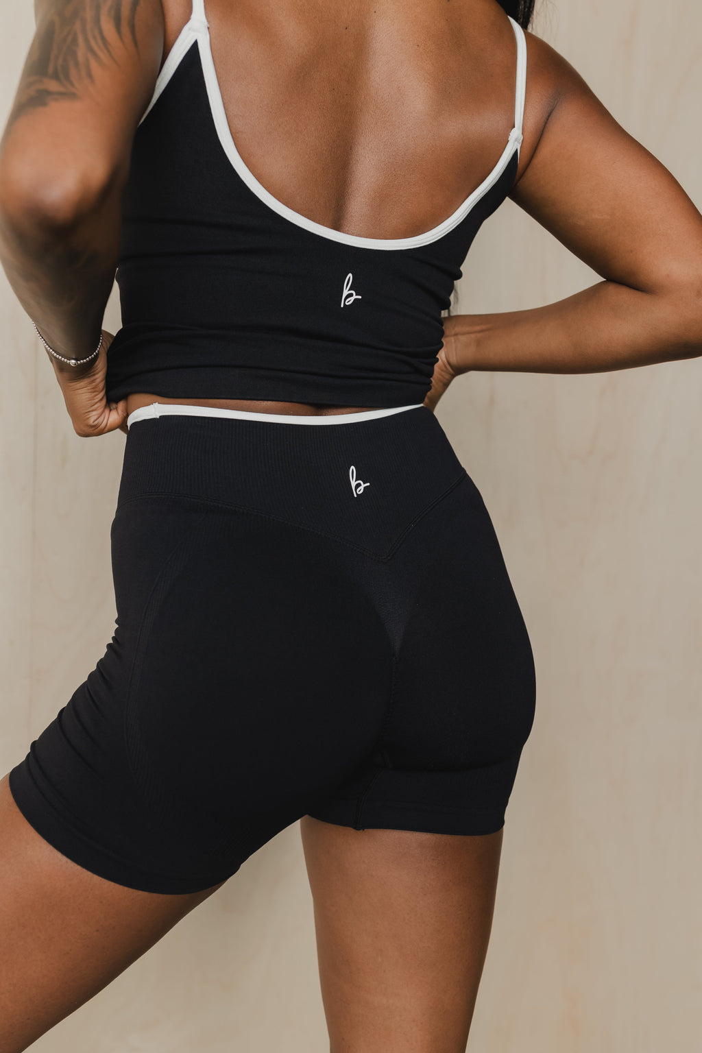 Sculpt Shorts *Booty Lift