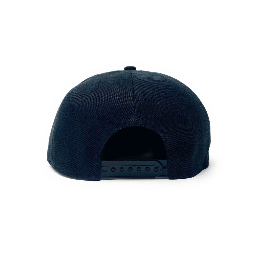 Marvel Avengers - Logo 3D Embroidery - Red/Black - Snapback Cap