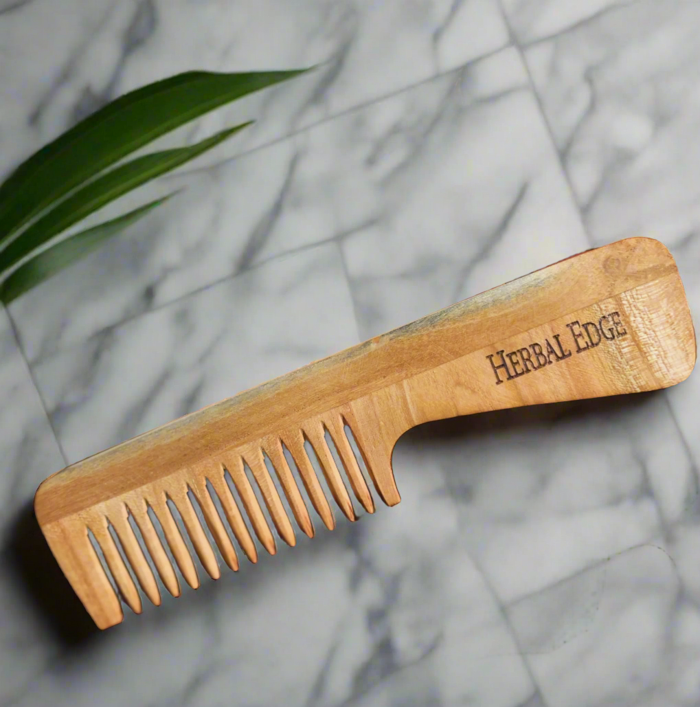 Peigne en bois de neem 