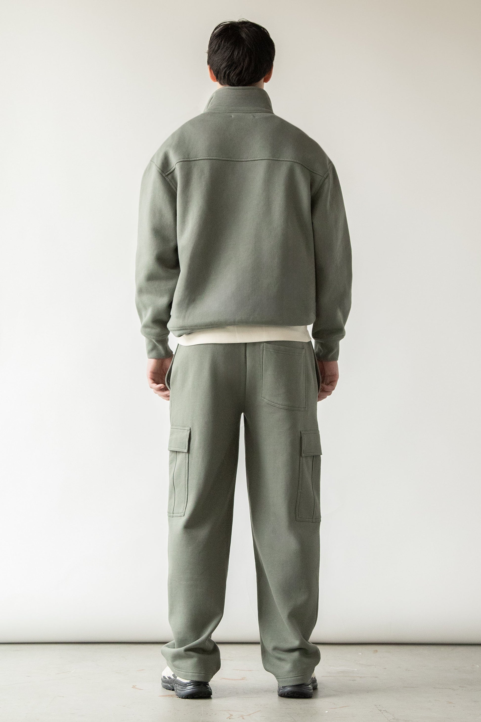HALF-ZIP SWEATSHIRT