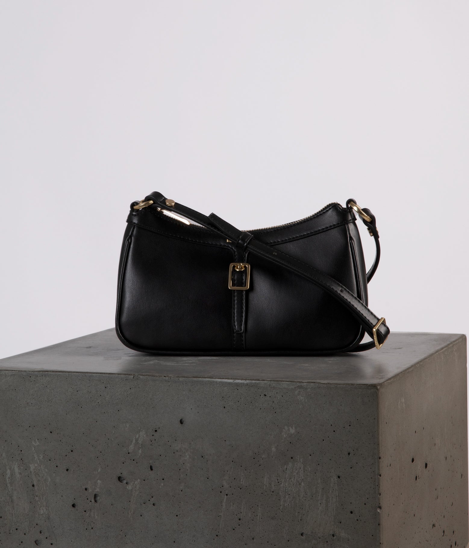 Sac bandoulière vegan VERONA - UPPEAL™