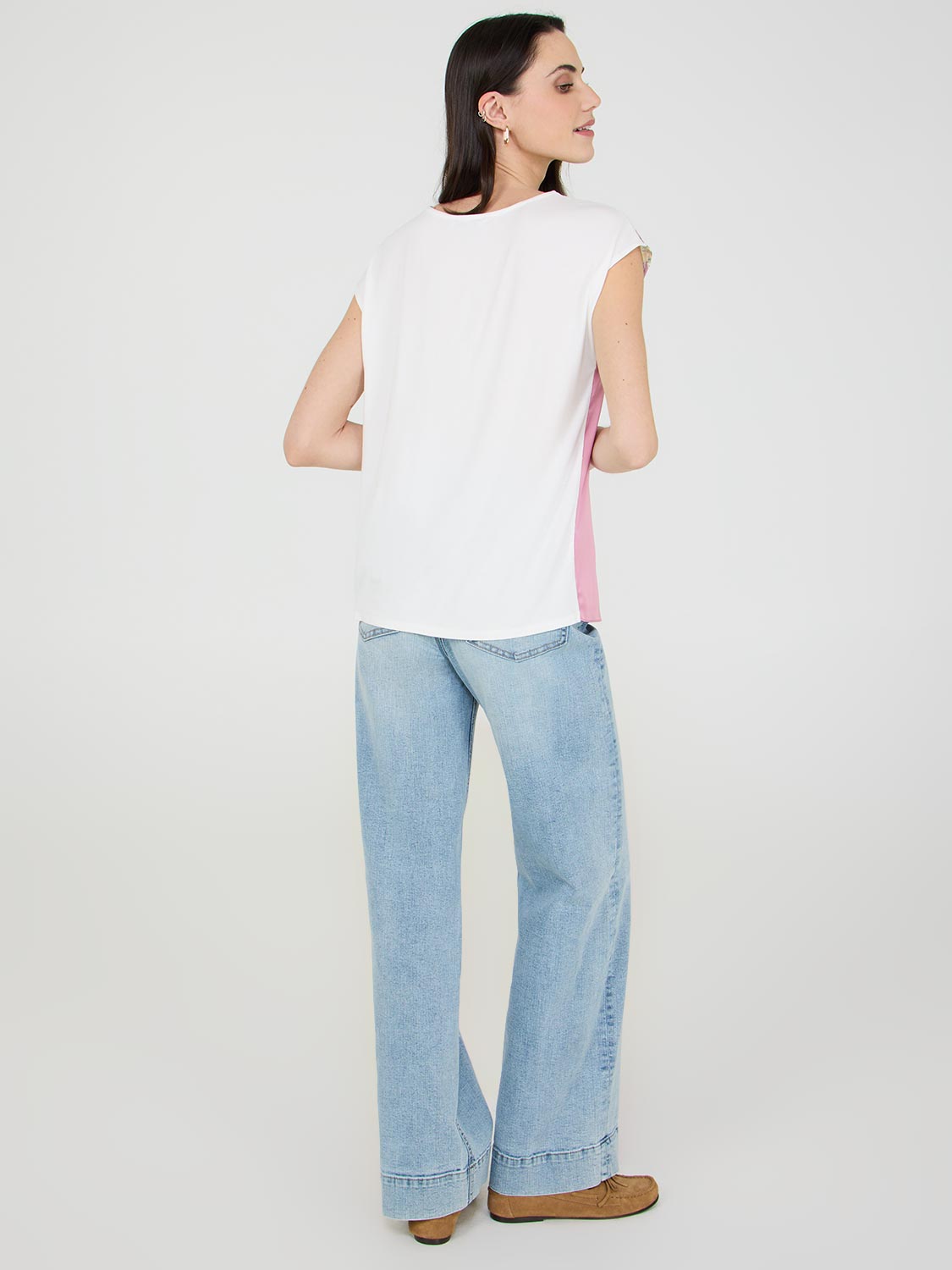 Haut en satin à manches dolman et blocs de couleurs