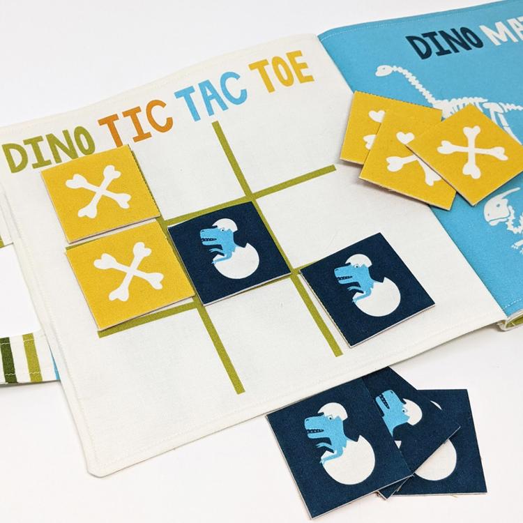 Stacy Iest Hsu - Moda - Stomp Stomp Roar - Cahier d'activités 36" x 60" Panneau 20826 11