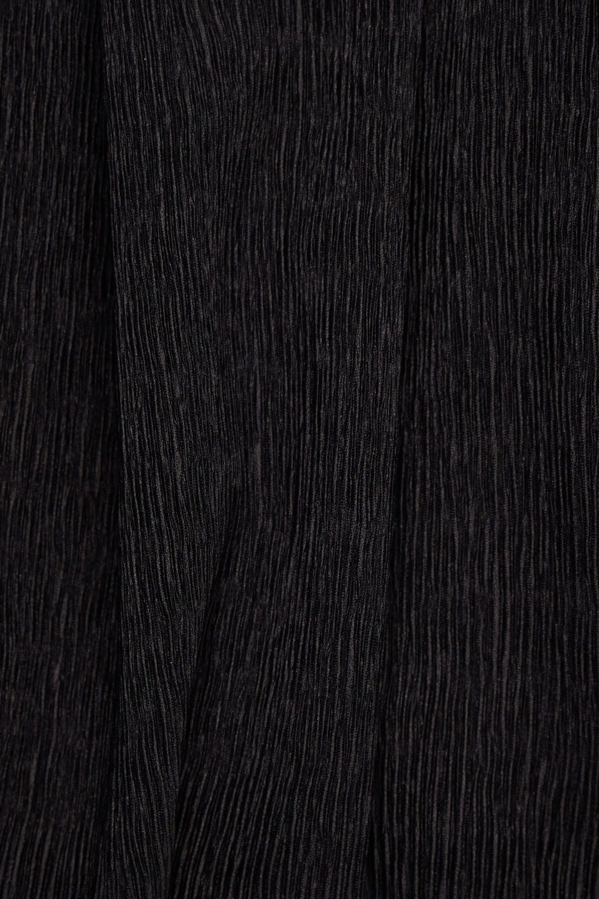 Plissé High Neck Top