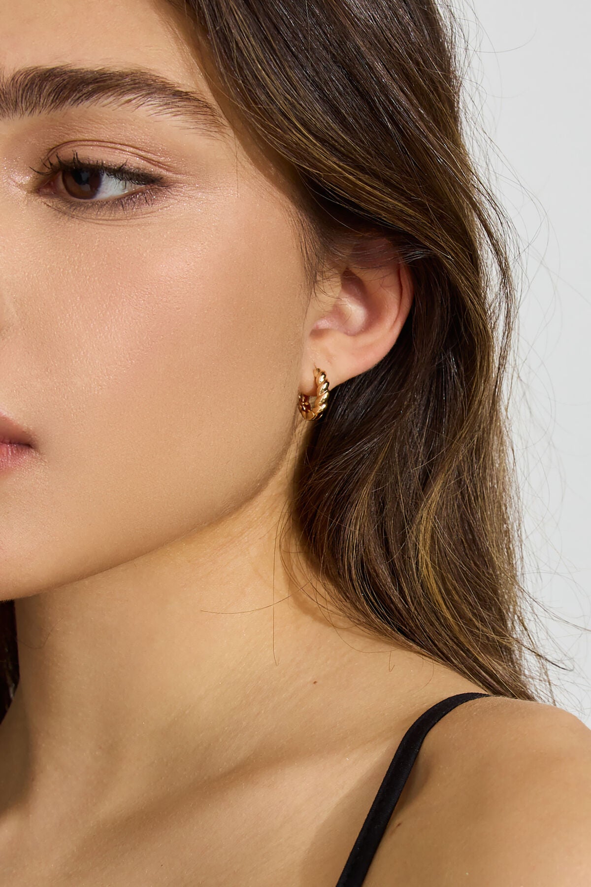 Lot de 2 boucles d'oreilles créoles torsadées et lisses