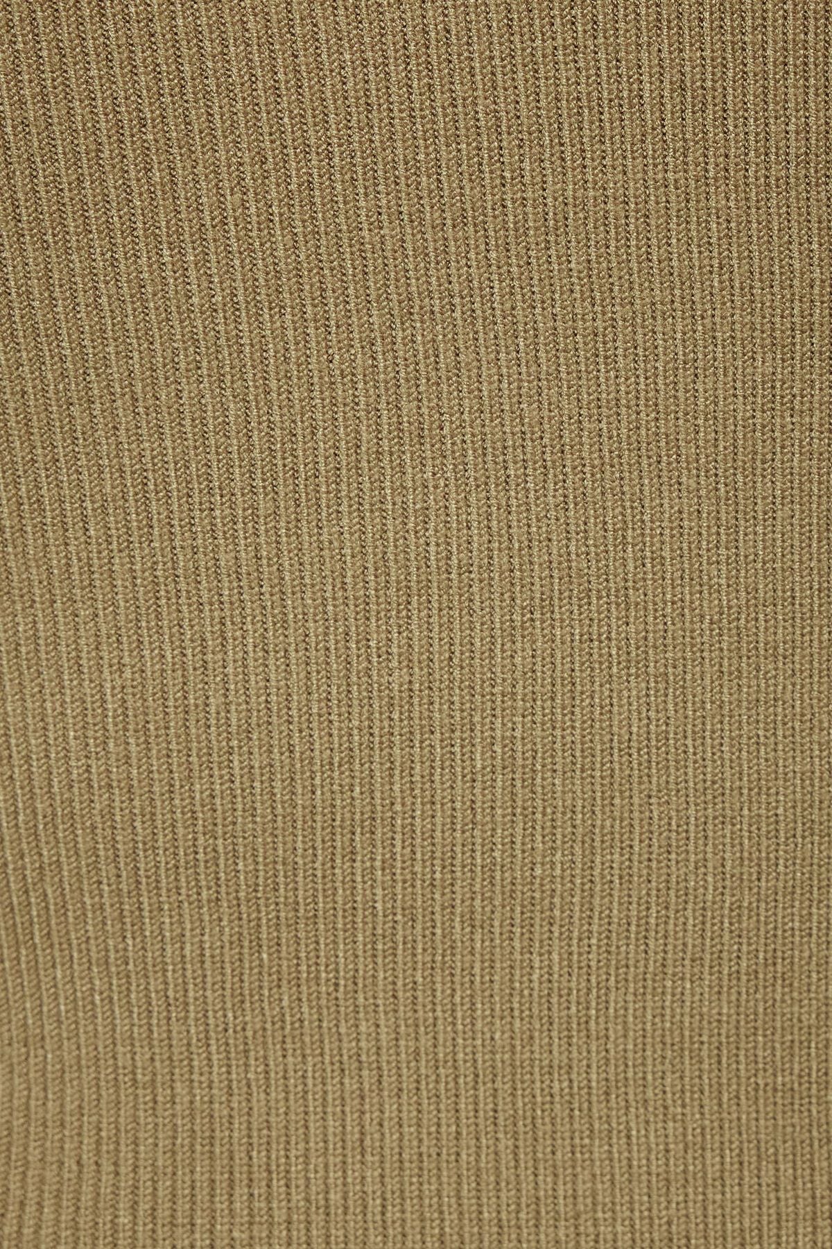 Pull ras du cou à manches longues