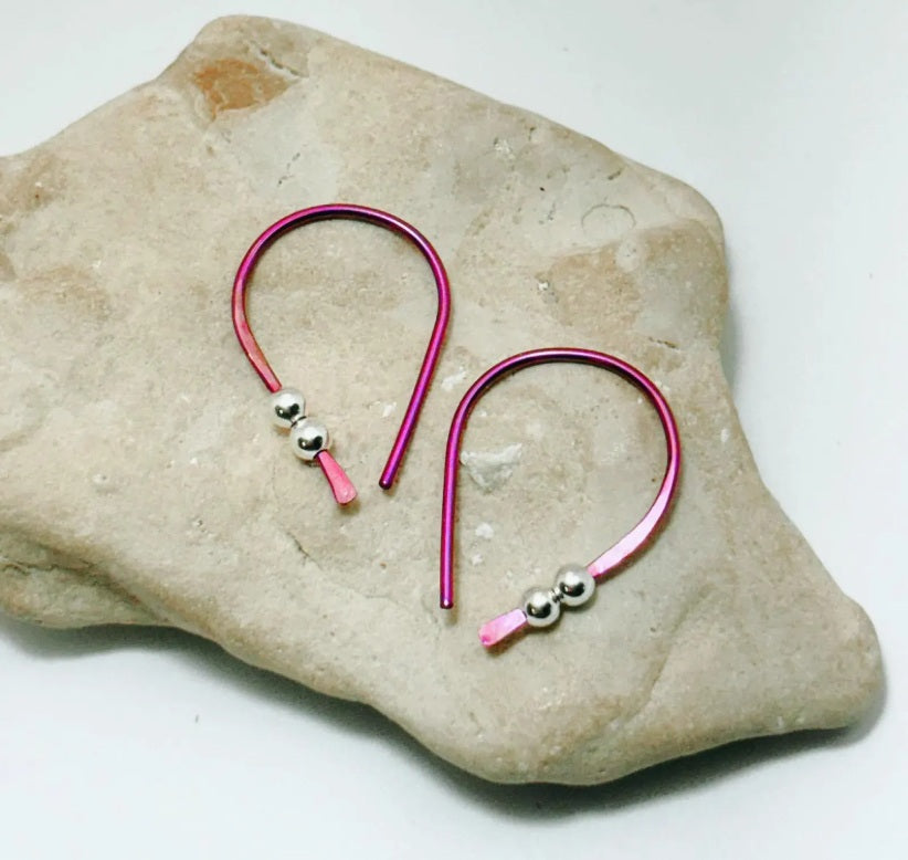 Niobium hoop earrings. Small 3/4" hoops. Silver accent beads. Hypoallergenic