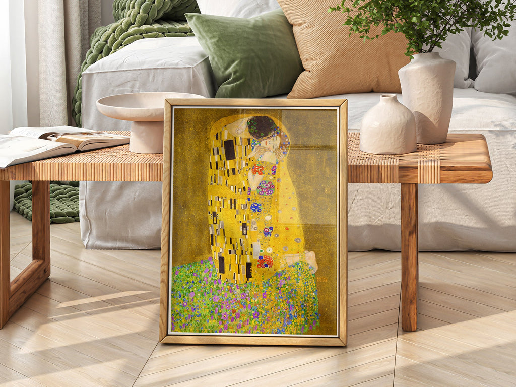 Gustav Klimt The Kiss Art Print – Golden Age Romantic Wall Decor