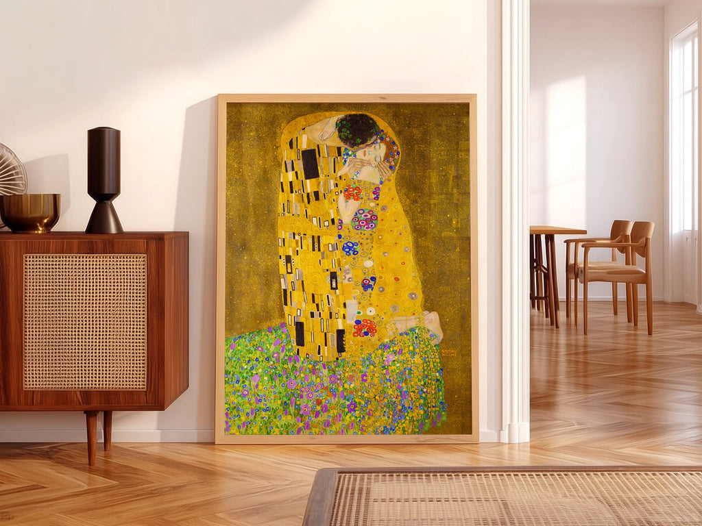 Gustav Klimt The Kiss Art Print – Golden Age Romantic Wall Decor