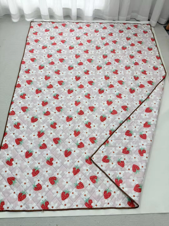Beach & Games Tablecloth - Strawberries