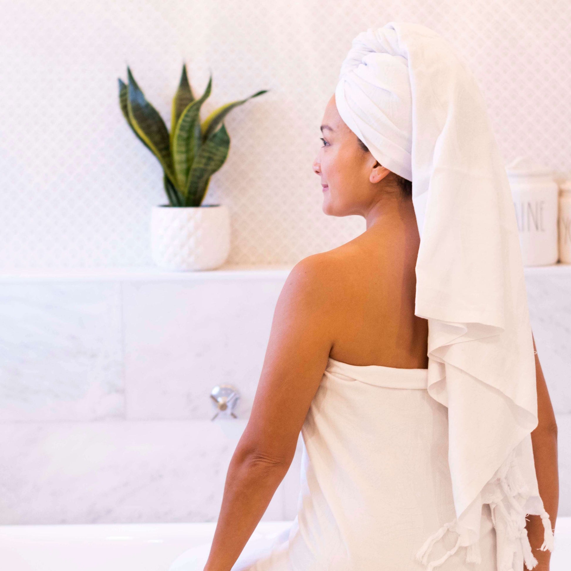 Turkish Towels Canada | Set in White