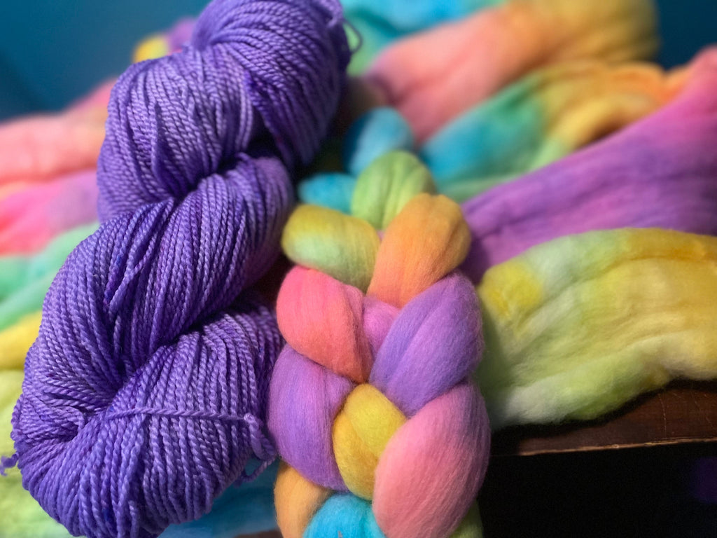 Untreated 19.5 Merino Combed Top - Lisa, frankly... Colour Family