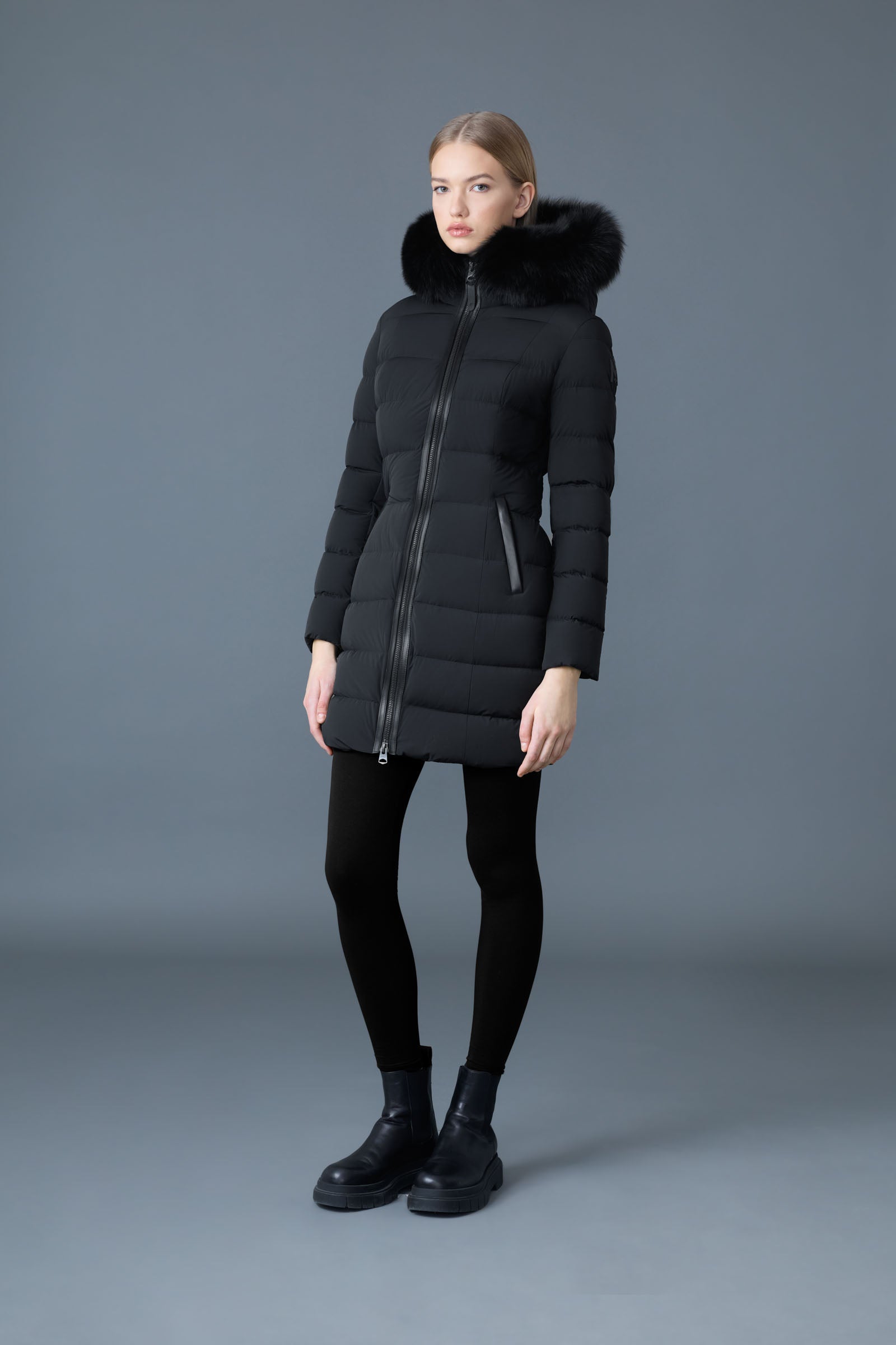 Manteau en duvet léger extensible CALLA Agile-360 avec col en fourrure de renard bleu