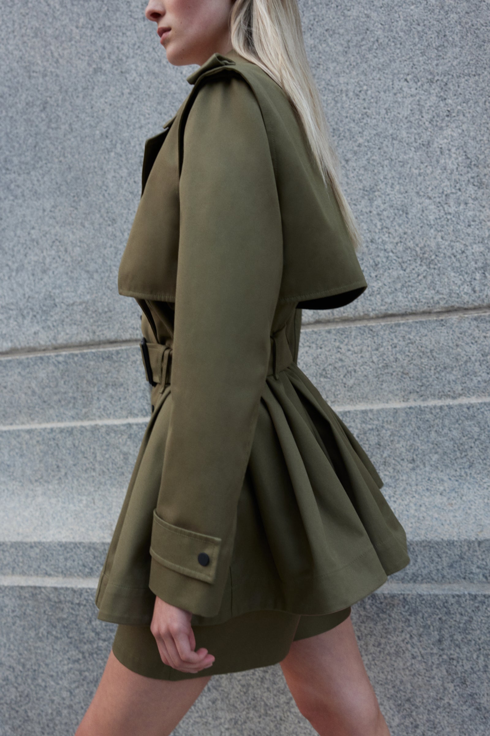 Trench mi-long ADVA avec ceinture à boucle