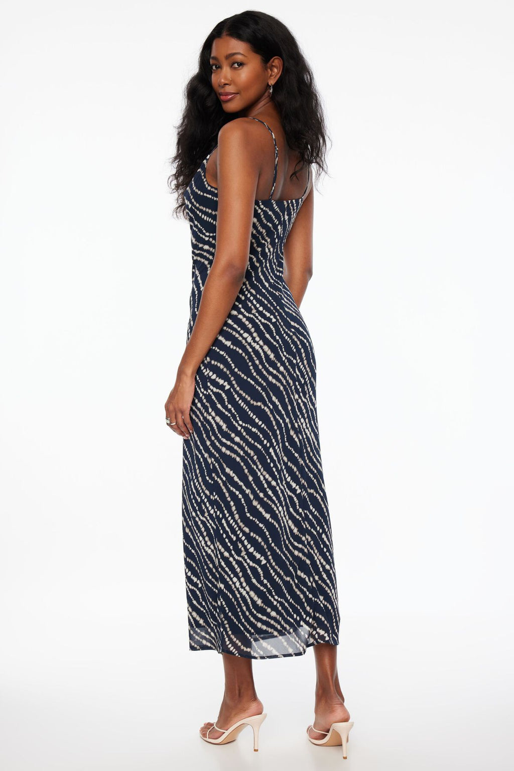 Robe longue à col bénitier Estera