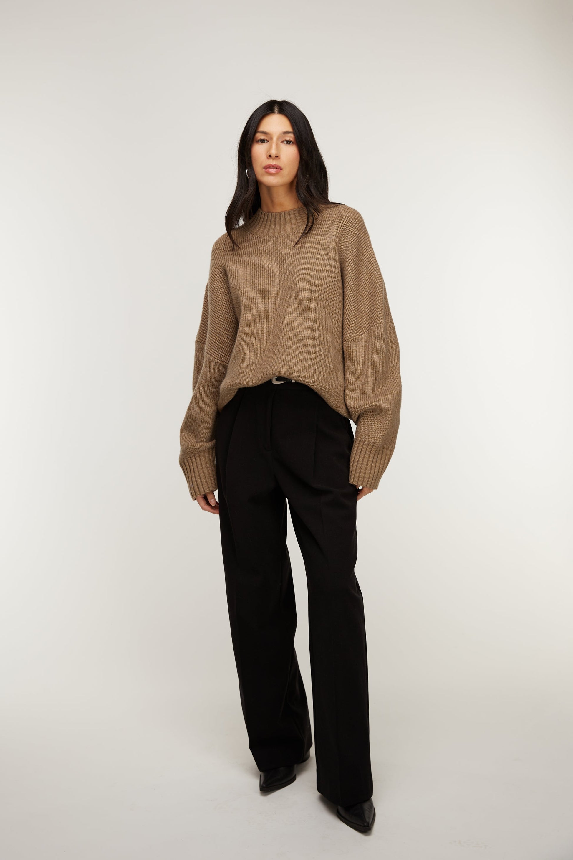 PULL OVERSIZE À BORDURES LARGES