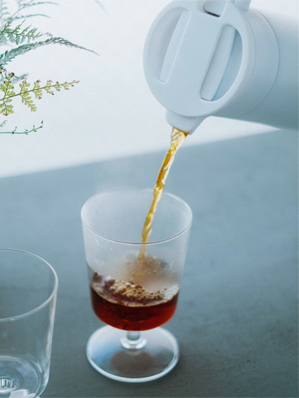 HARIO Double-Walled Thermal Pot (w/ Ceramic Coating) (600ml/20oz)