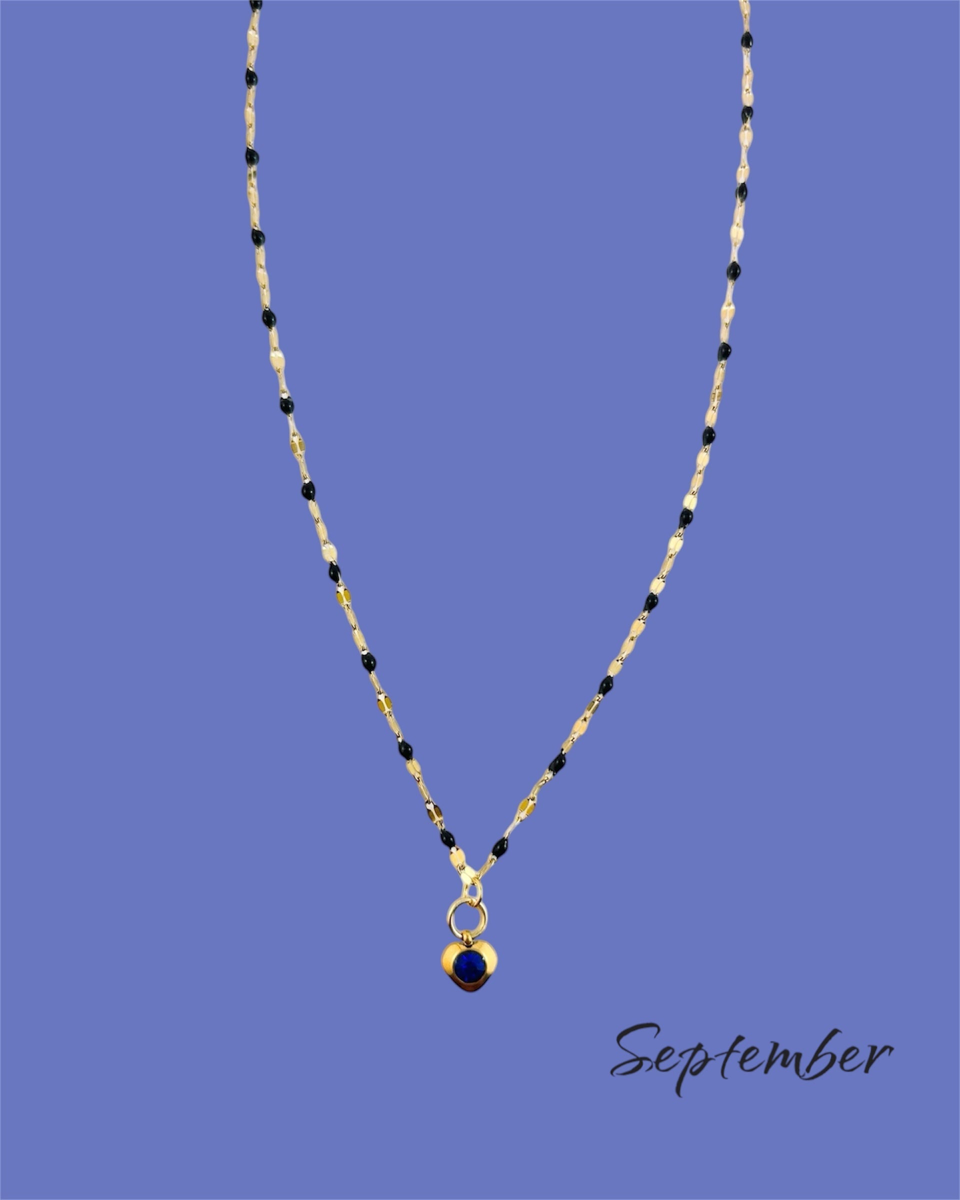 Colliers en pierre de cœur en or - différentes couleurs de pierres de naissance