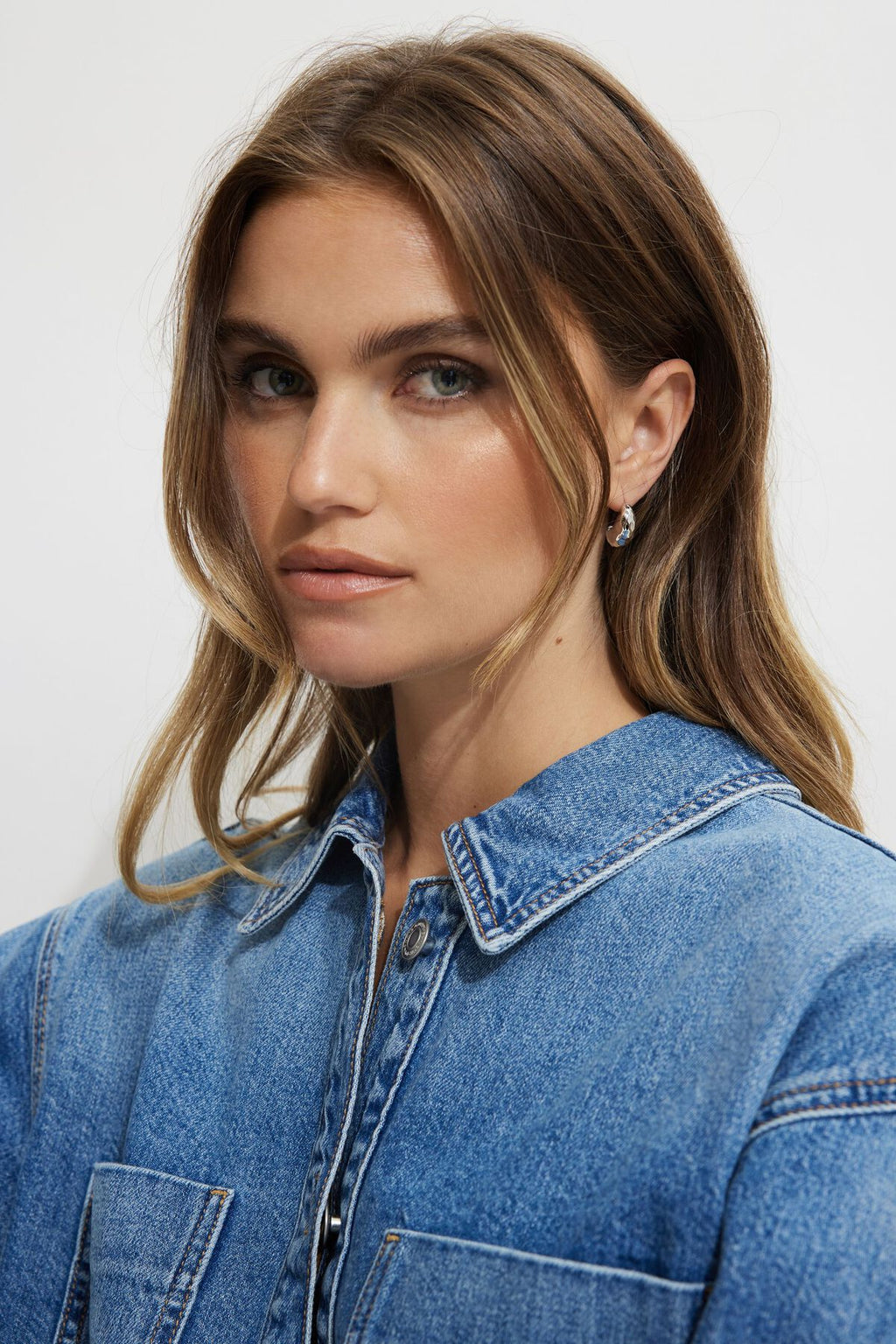 Mini boucles d'oreilles pendantes martelées