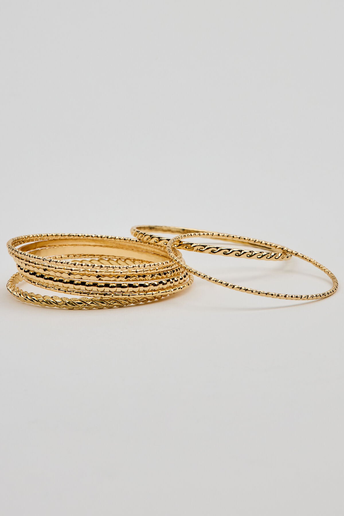Ensemble de 11 bracelets texturés