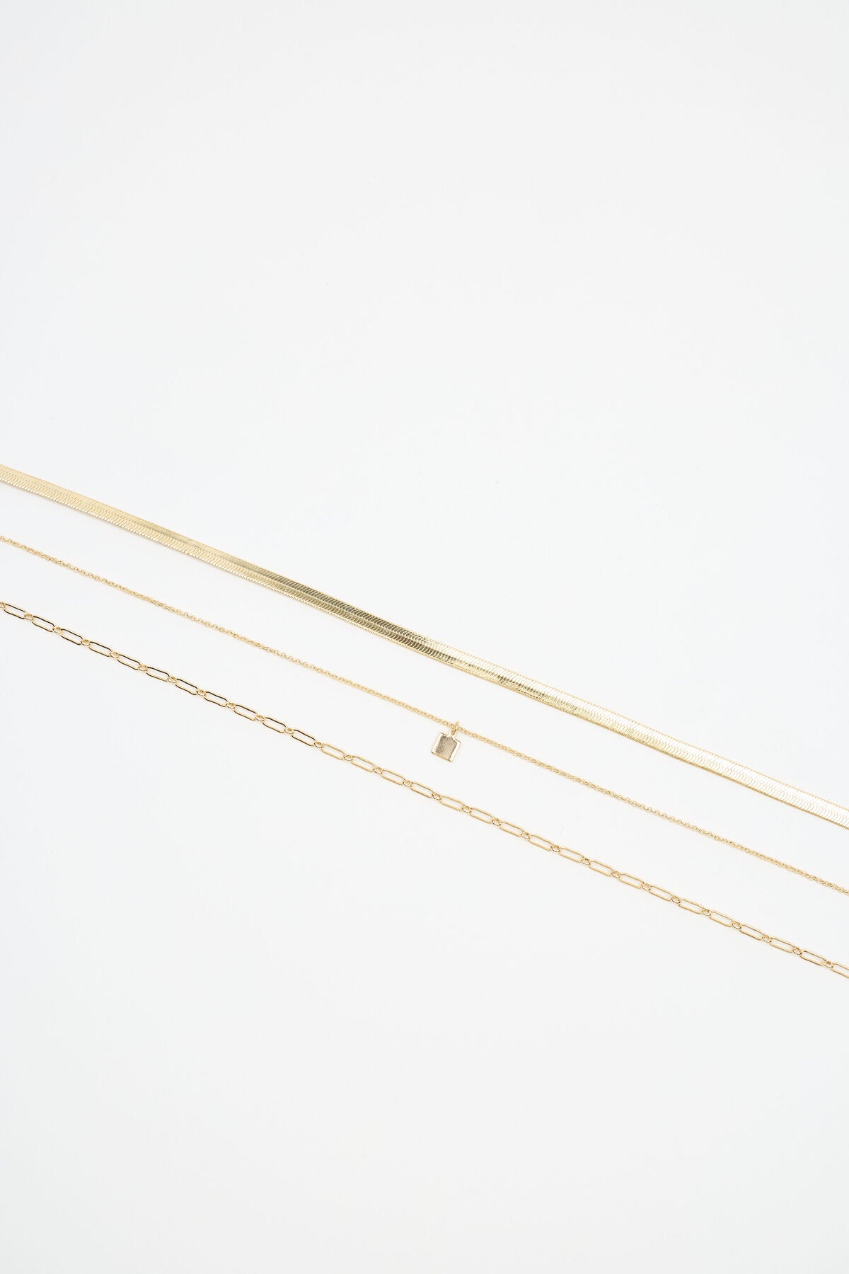 Ensemble de 3 colliers à chaîne classiques