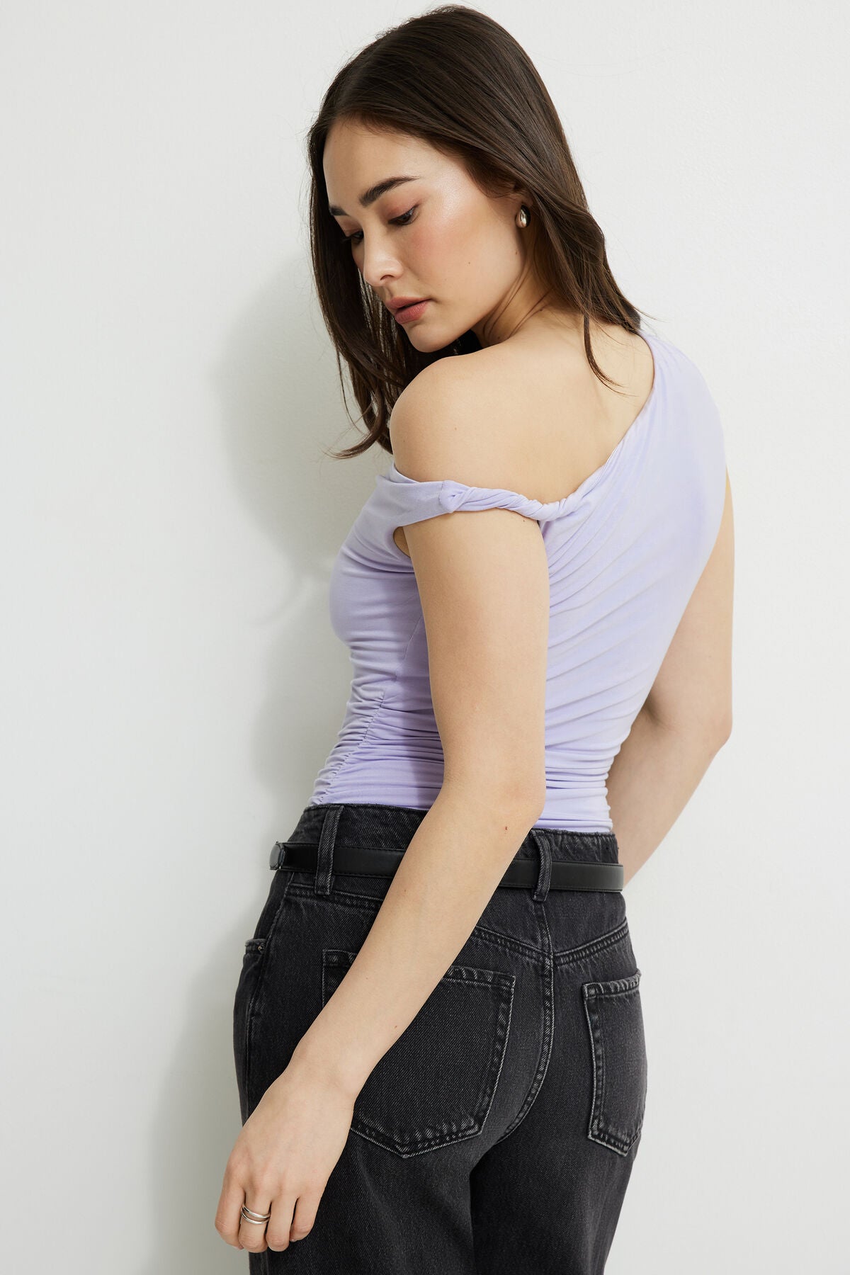 Body en jersey drapé à une épaule