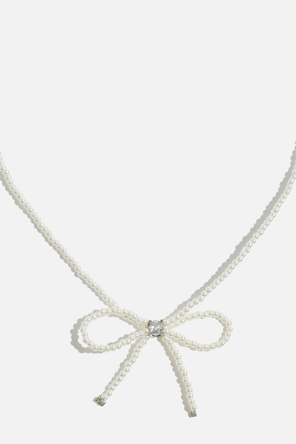 Collier de perles en forme de nœud