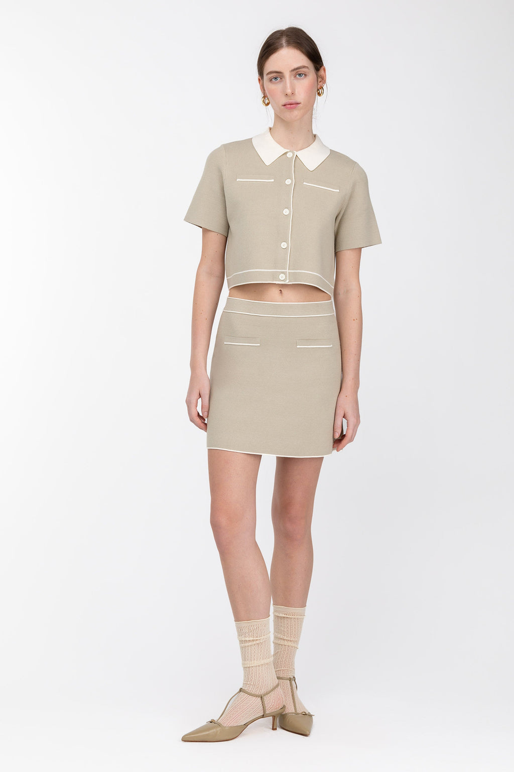 Haut court en tricot à bordure contrastante