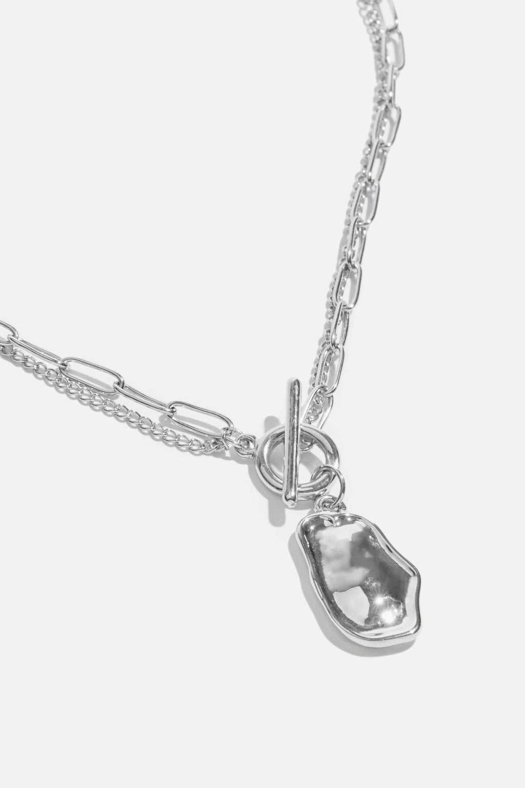 Collier à maillons en chaîne à bascule et galets