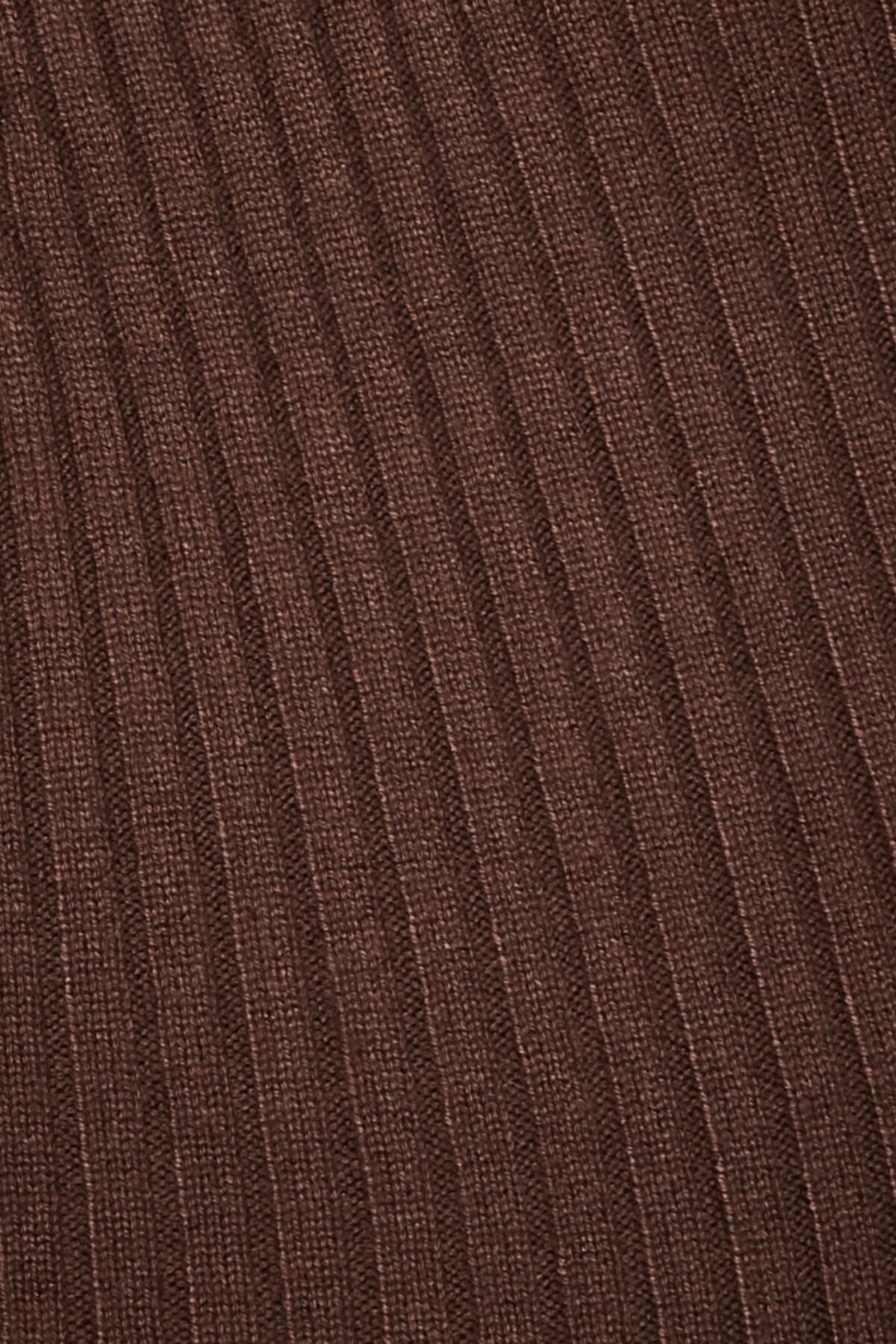 Mini-robe à manches longues et dos ouvert