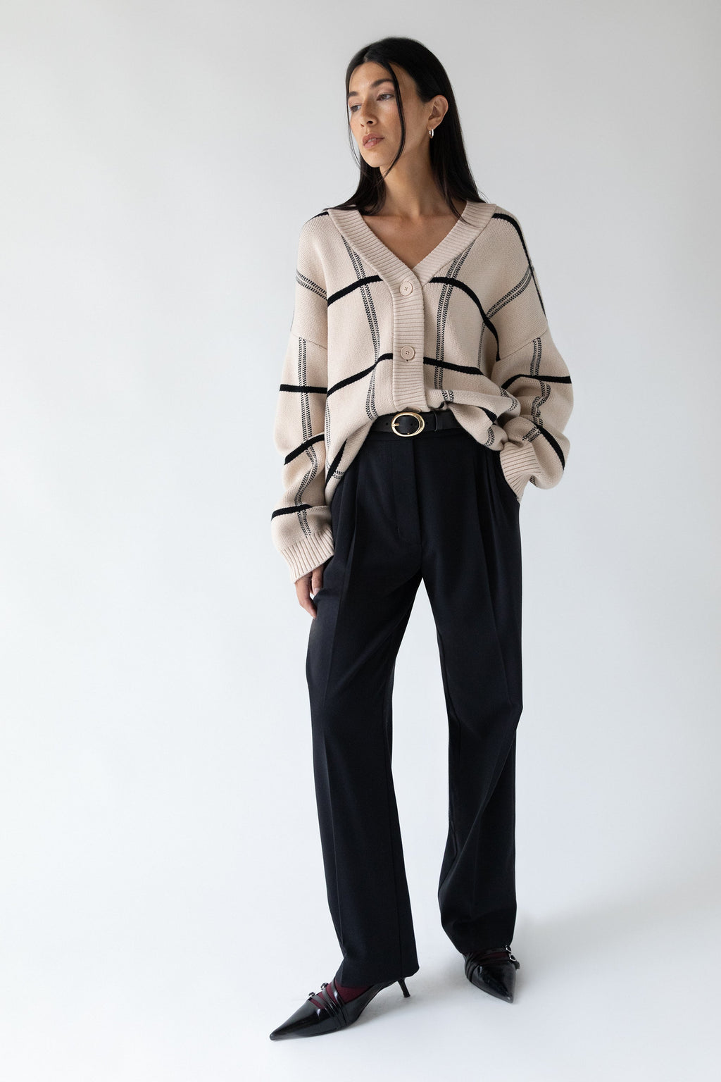 CARDIGAN SURDIMENSIONNÉ À BOUTONNAGE SUR LE DEVANT