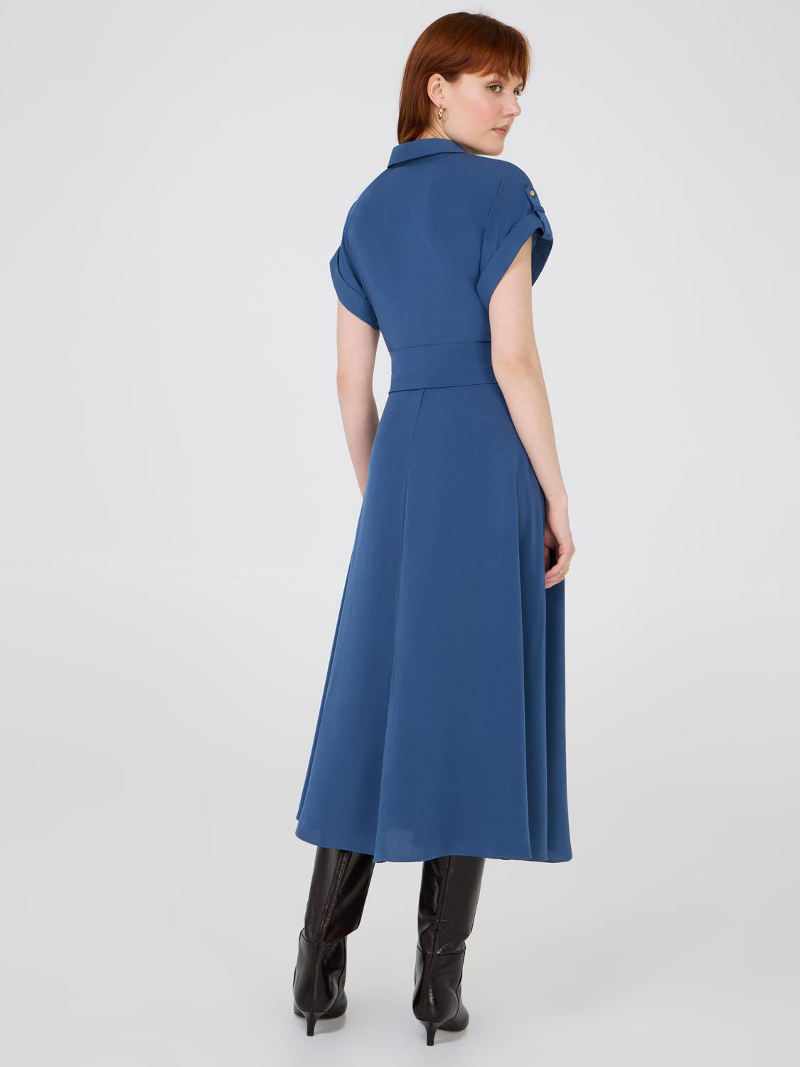 Robe mi-longue croisée à col