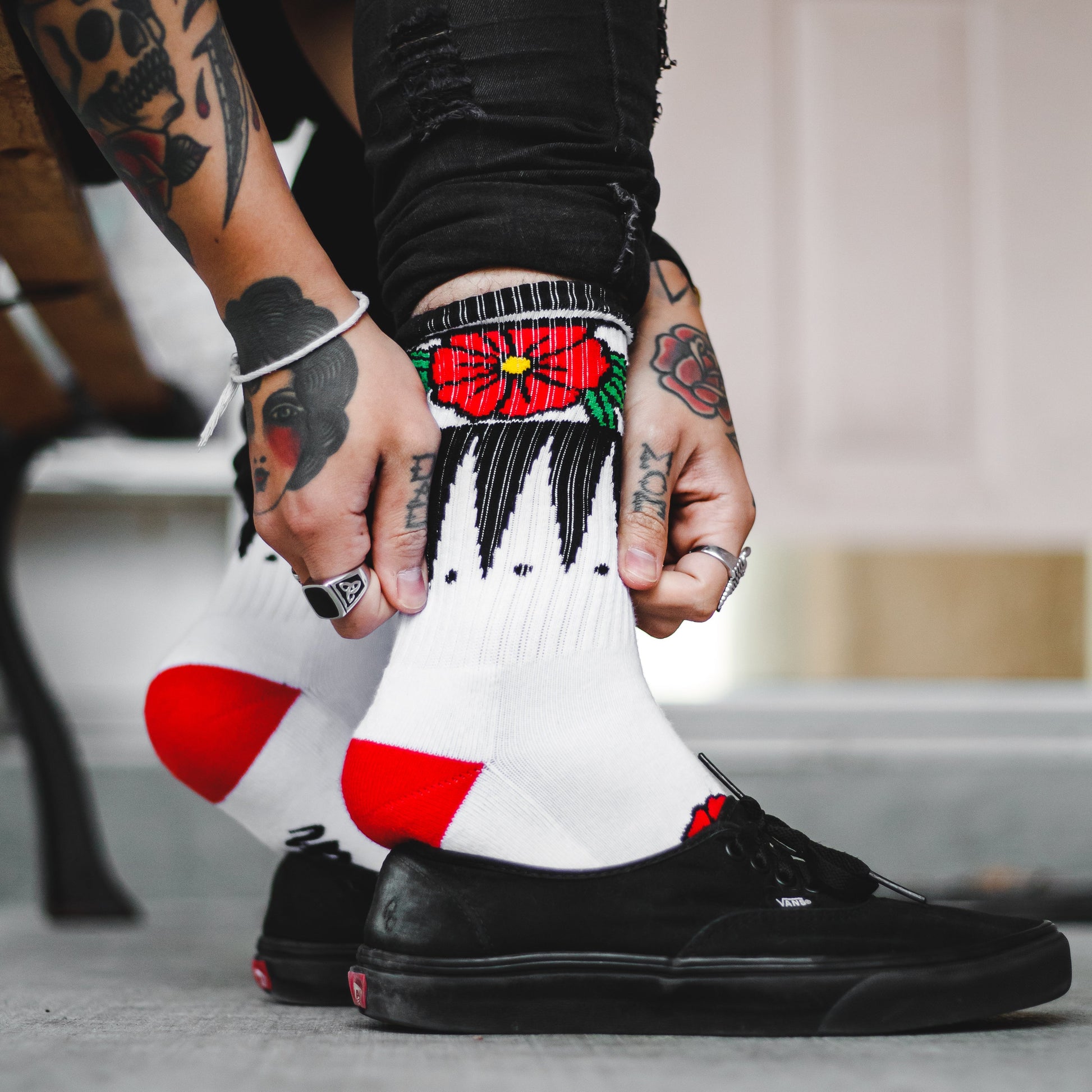 Geometric Flower White Socks