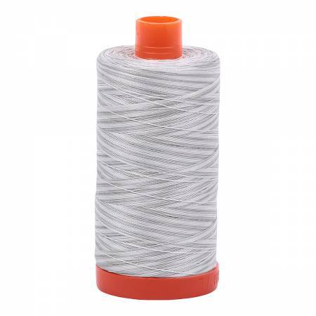 Fil Aurifil #4060 Lune d'argent panachée