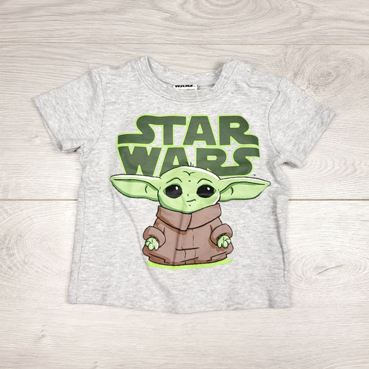 CHLV1 - Grey Star Wars t-shirt with Yoda. Size 9 months