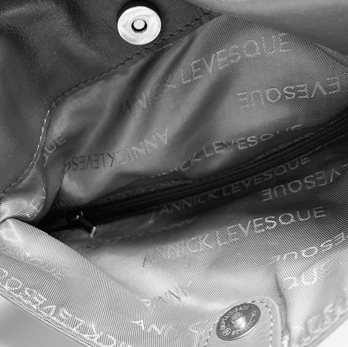 Transformable Pearl Leather Handbag | Josée