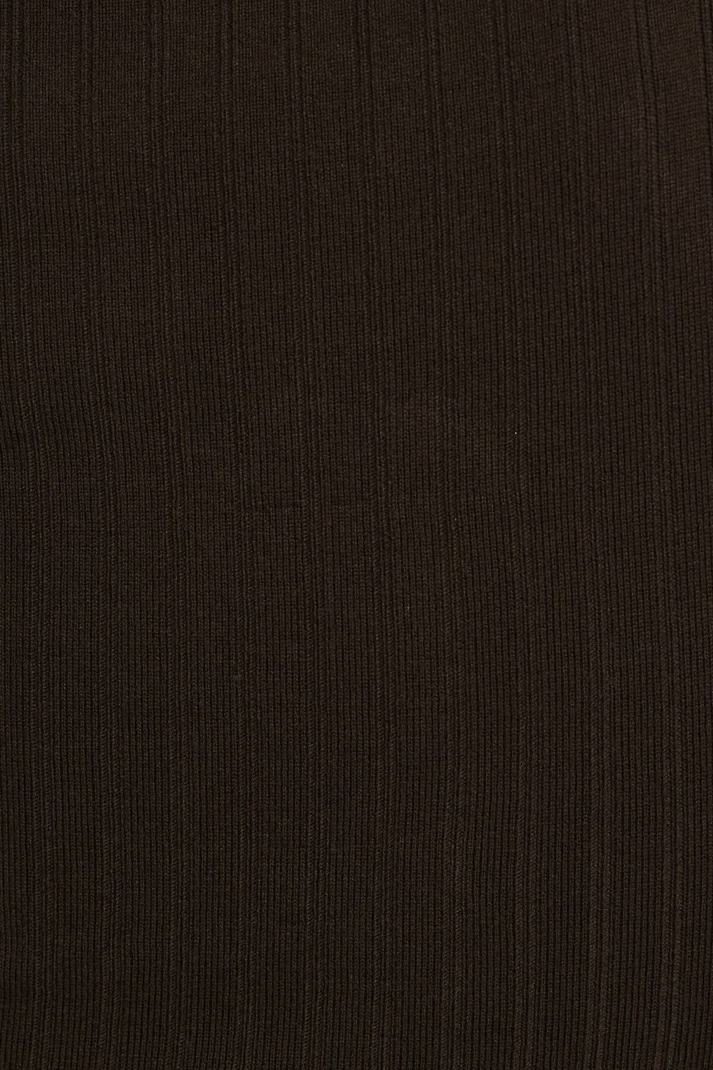 Mini-robe à encolure dégagée